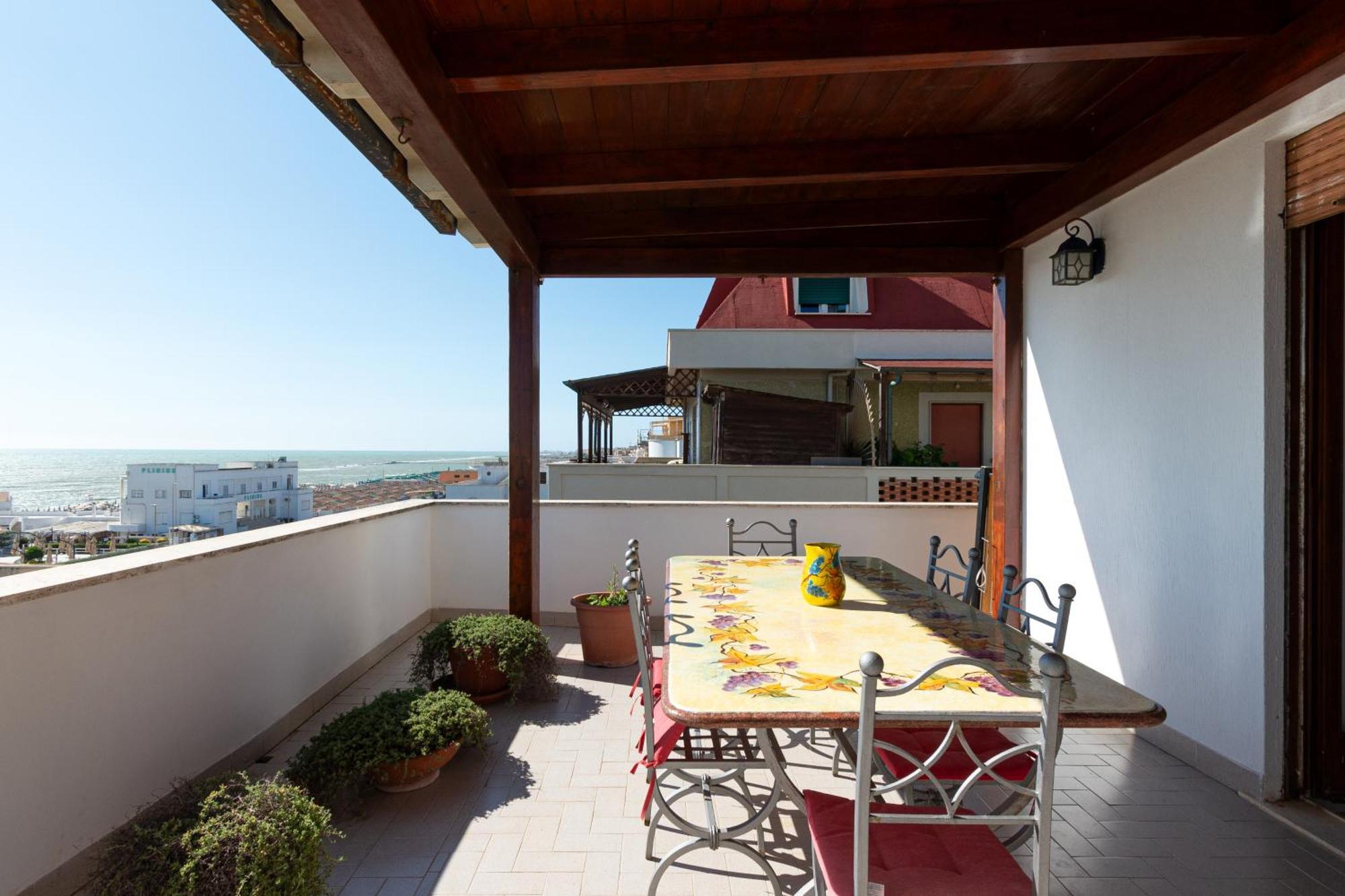 Ostia Attico Fronte Mare Apartment ภายนอก รูปภาพ