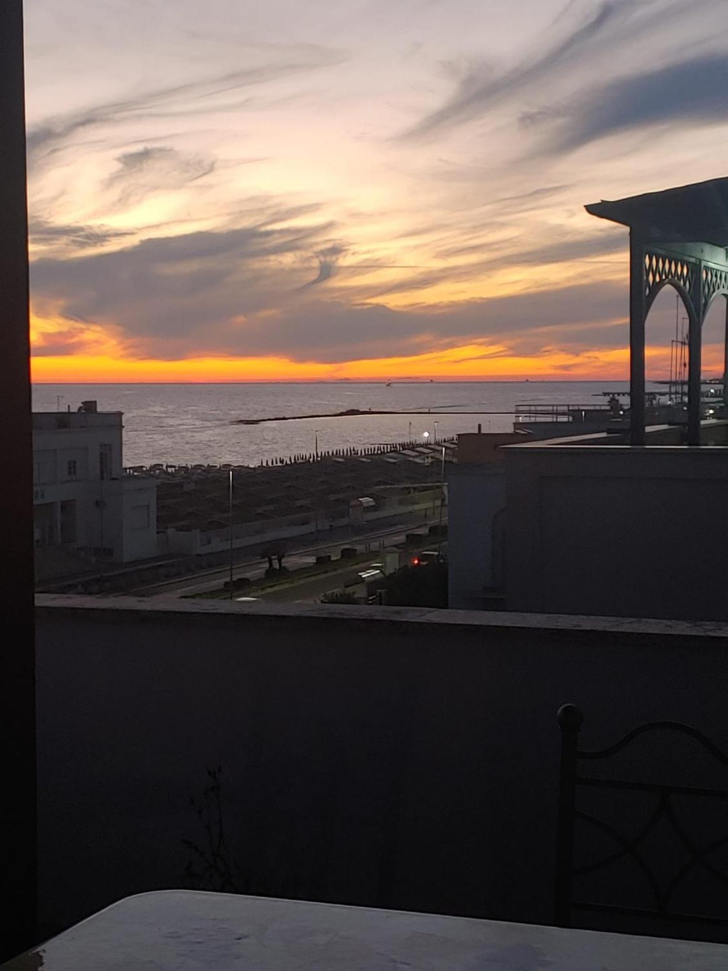 Ostia Attico Fronte Mare Apartment ภายนอก รูปภาพ